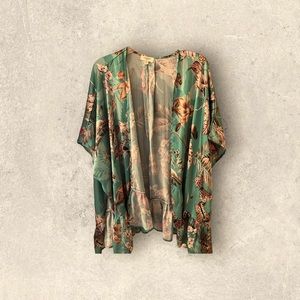 Umgee silky tropical throw size Plus Small